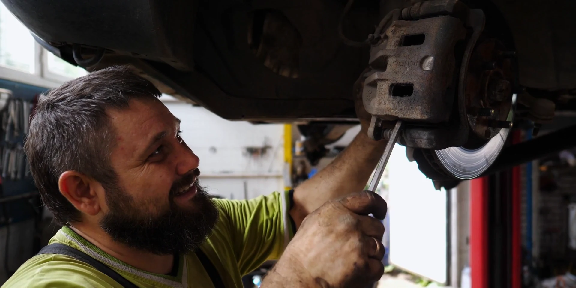 Verkstedarbeid, Intercar og illustrative servicebilder
